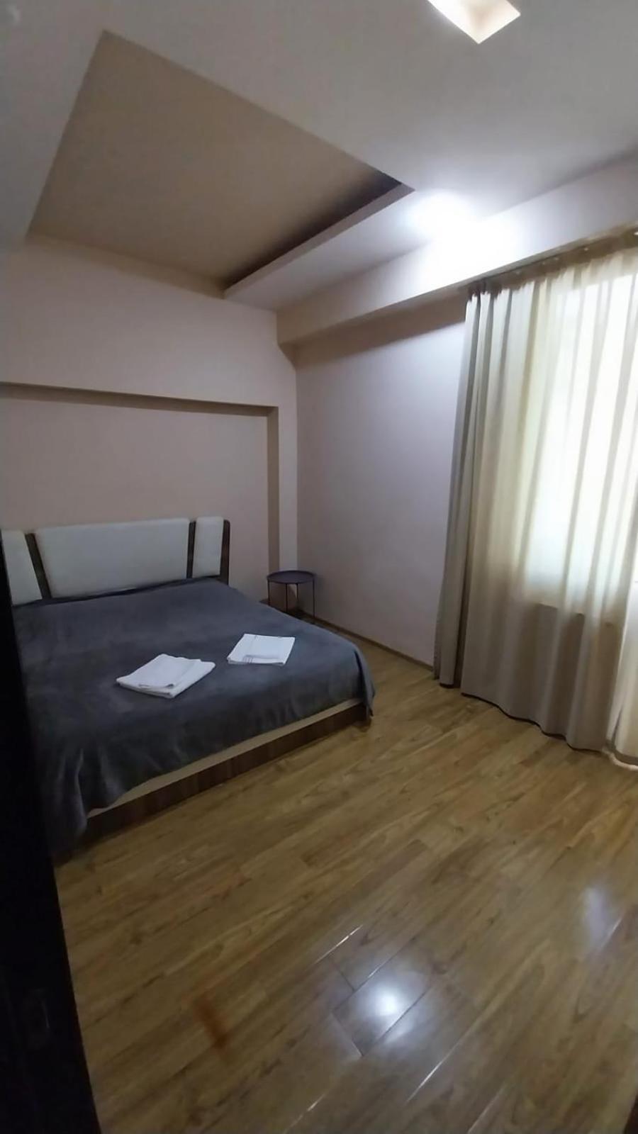 Apartment On Rustaveli バトゥーミ エクステリア 写真